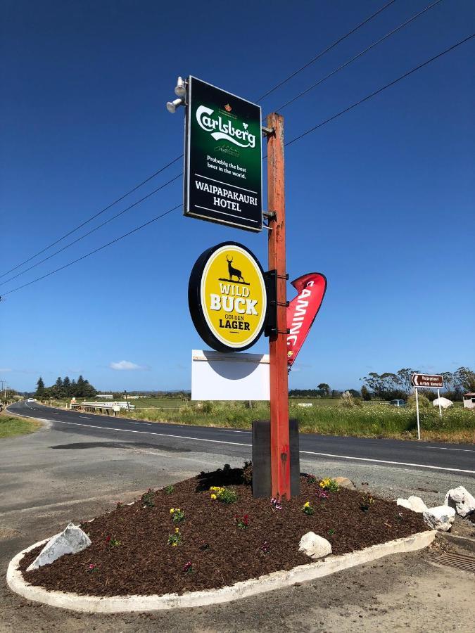 Waipapakauri Hotel Exterior photo