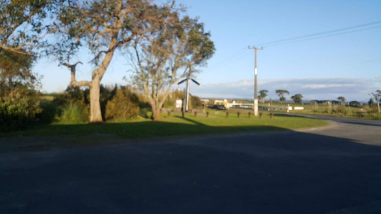 Waipapakauri Hotel Exterior photo